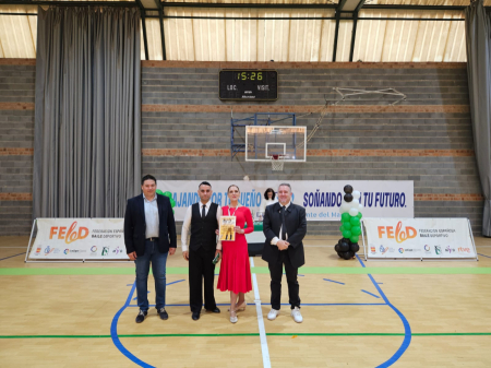 FUENTE DEL MAESTRE ACOGIÓ EL EXITOSO CAMPEONATO DE EXTREMADURA DE BAILE DEPORTIVO