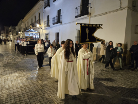 LAS COFRADÍAS DEL VIERNES SANTO REALIZARON UNA BREVE ESTACIÓN DE PENITENCIA EN FUENTE DEL MAESTRE
