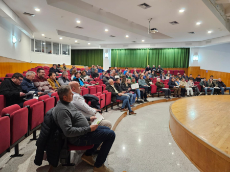 GRAN PARTICIPACIÓN EN LA REUNIÓN INFORMATIVA SOBRE LA AMPLIACIÓN DEL POLÍGONO INDUSTRIAL DE FUENTE DEL MAESTRE